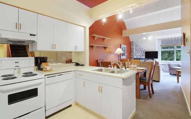 ResortQuest at Lake Placid Lodge