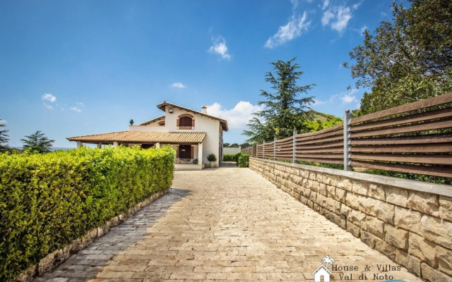 Sr-a522-avan0ar - Luxury Hills