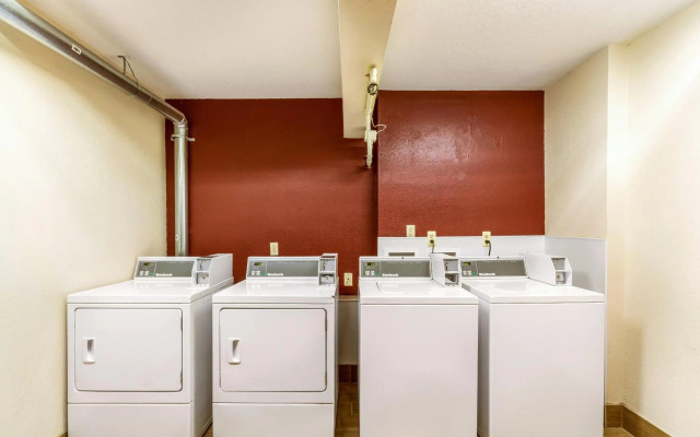 Red Roof Inn Detroit - Plymouth/ Canton