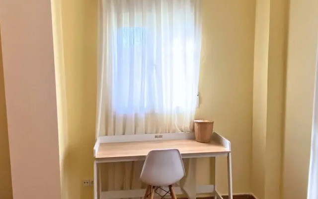 Room-orange Room Your Refuge of Tranqu