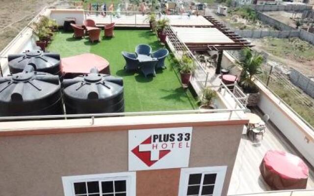 Plus 33 Hotel