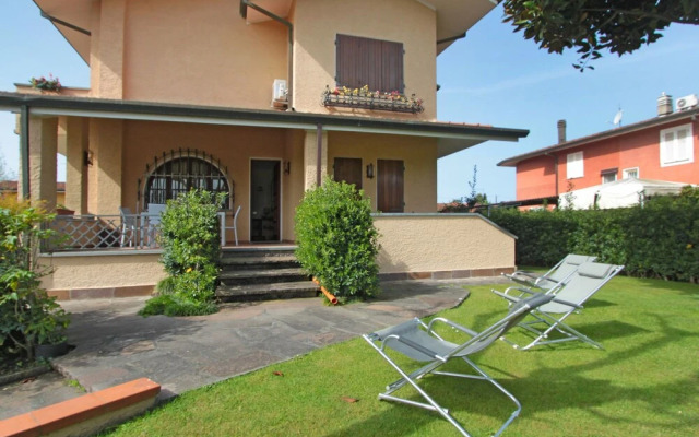 Rita Forte dei Marmi