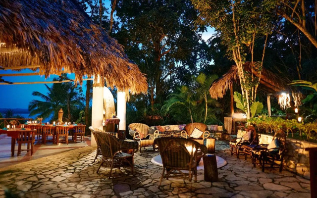 La Lancha by Francis Ford Coppola