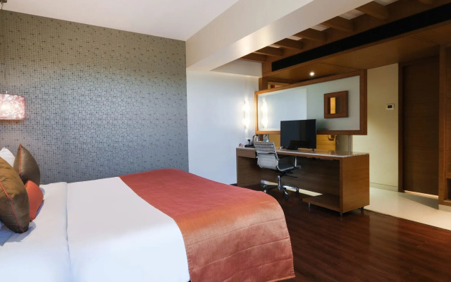 7 Apple Hotel Pimpri Pune