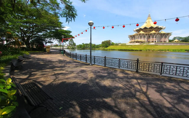 Natol Homestay-LA (Tabuan Jaya)