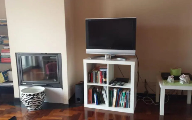 Secret pearl! Amalfi Coast, Pompei & Naples Free parking