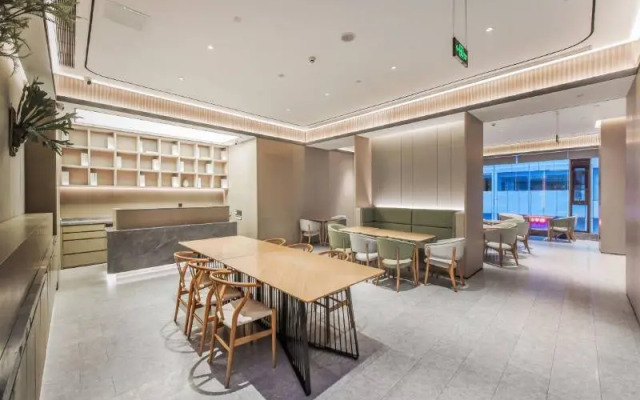 Ji Hotel (Chengdu Chunxi Road Pedestrain Street)