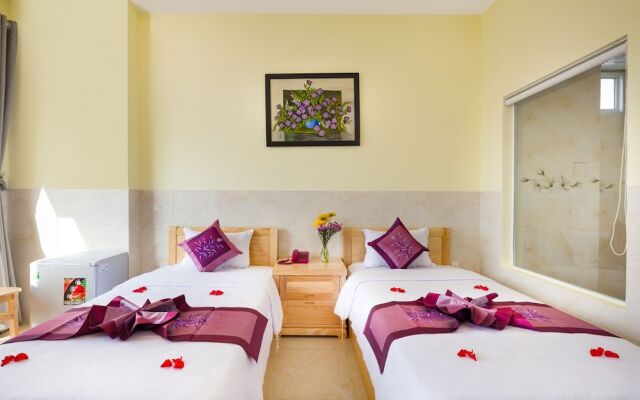 OYO 343 Phu Quynh Hotel