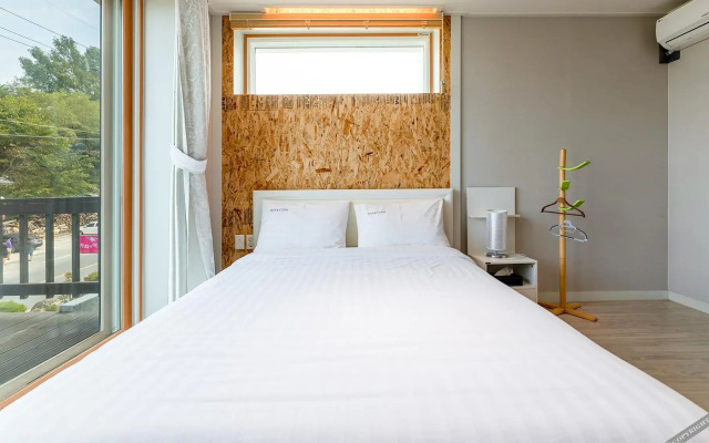 Goseong Sea&star Pension