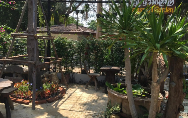 Villa Rayonghouse