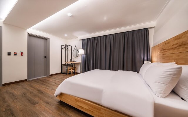 Seogwipo The Hotel