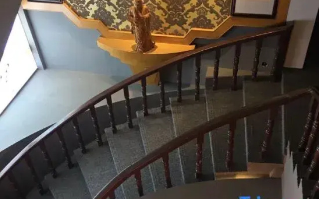 Kongming Hotel