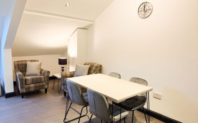 Mulberry Aparthotel