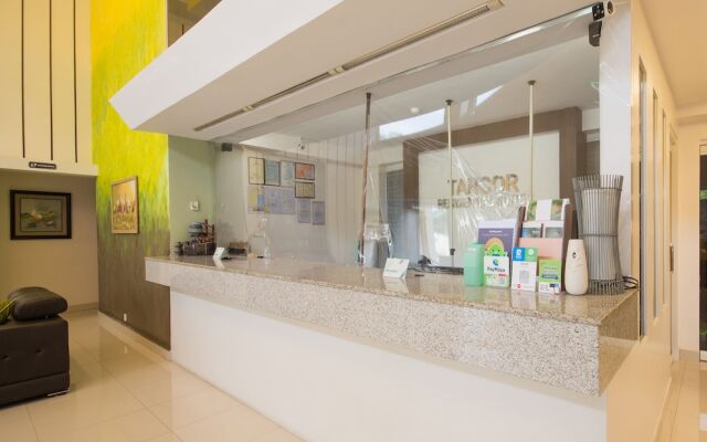 OYO 656 Tancor 3 Residential Suites