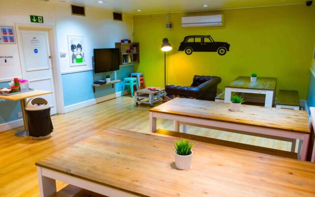 Smart Hyde Park Inn Hostel