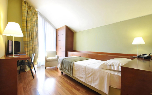 B&B HOTEL Imperia Rossini al Teatro