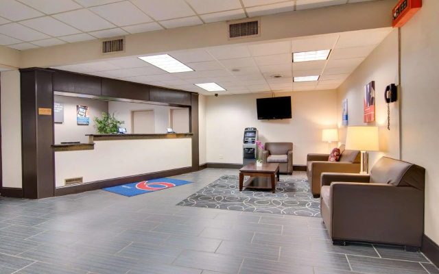 Motel 6 Clarion, PA