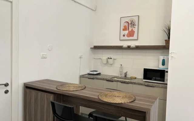 Ha-Carmel Market Apartment