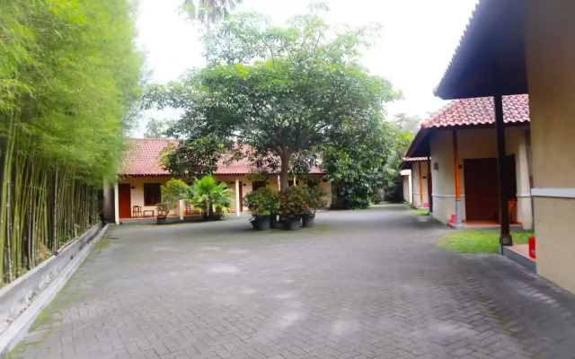 Front One Resort Indraloka Temanggung
