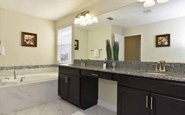 5-Bedroom Villa in Davenport Champions Gate-1624GMVDJGIL