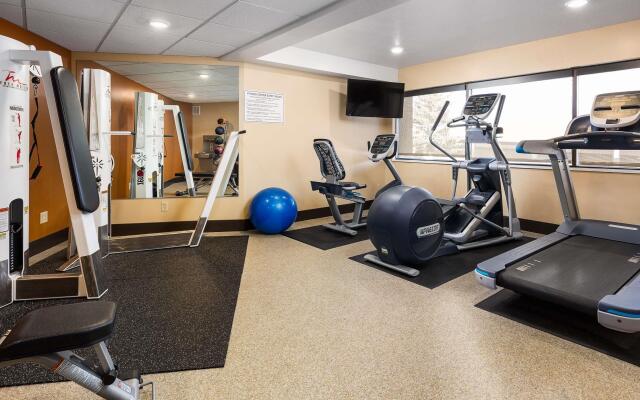 Best Western Plus Landmark Inn