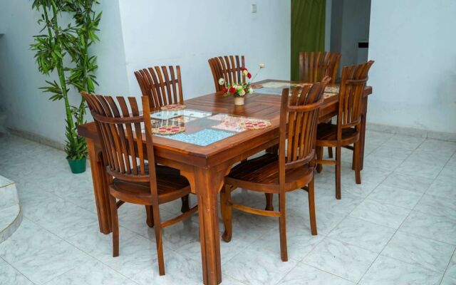 French Garden Kandy by OYO Rooms