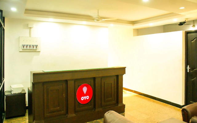 Nedumparambil Residency By OYO Rooms