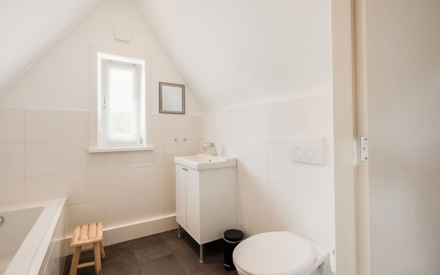 Pretty Holiday Home in Vroomshoop with Garden