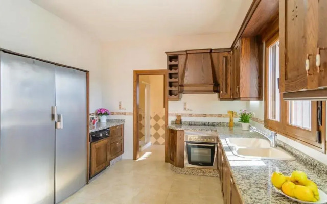 Villa Alejandro Sayalonga by Ruralidays