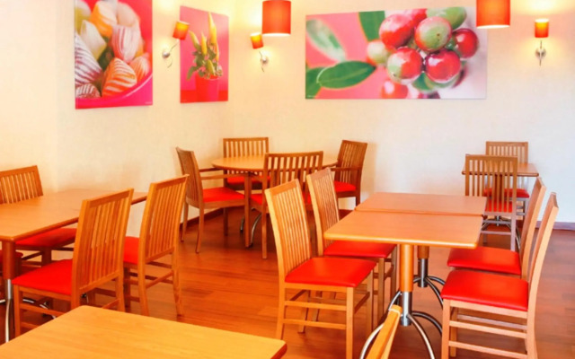 ibis Setubal