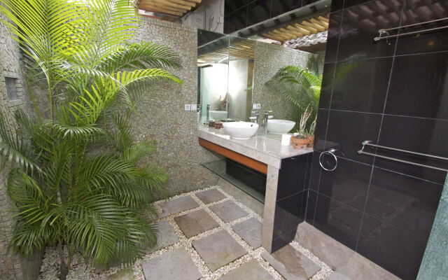 Bayshore Villas Candi Dasa