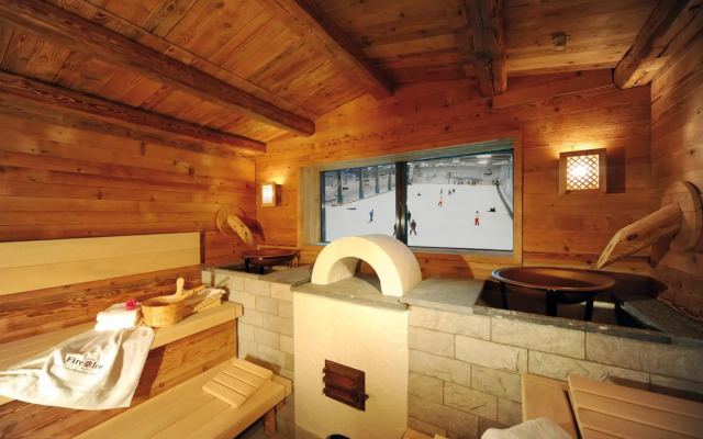 Hotel Fire & Ice