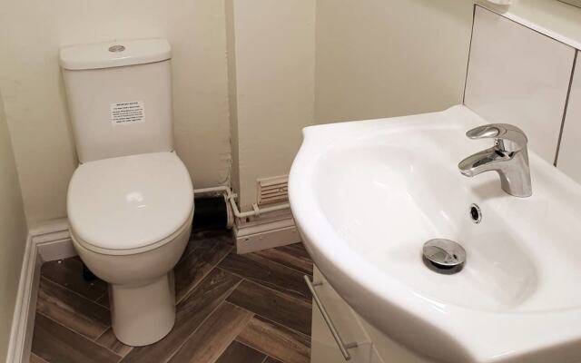 Quiet 2 Bedroom Apartment