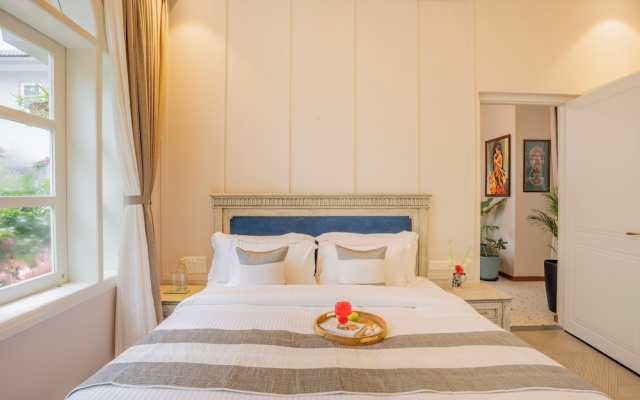 ELIVAAS Vacasa 5BHK PetFriendly & Pool