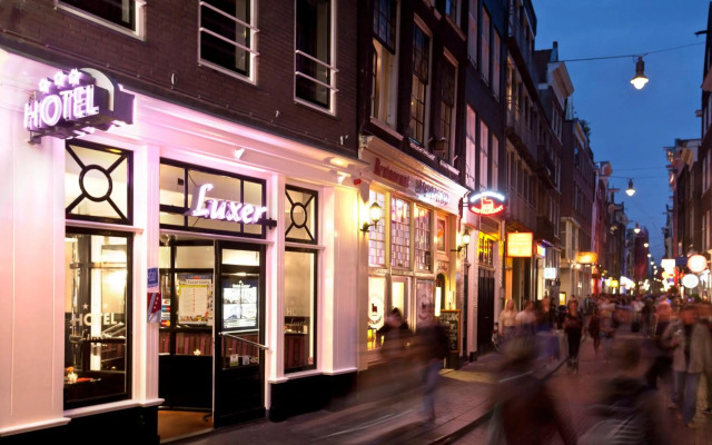Hotel Luxer