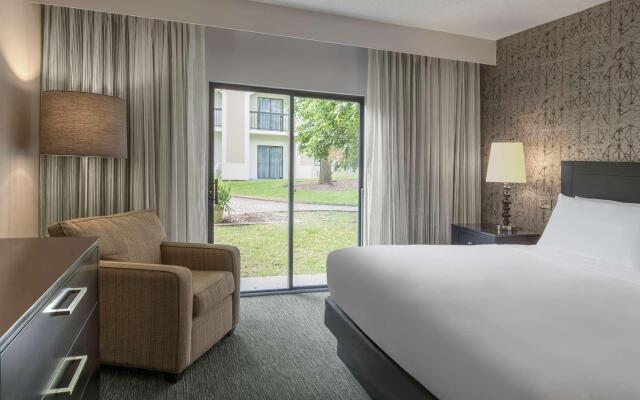 DoubleTree by Hilton Hotel Chicago Wood Dale - Elk Grove