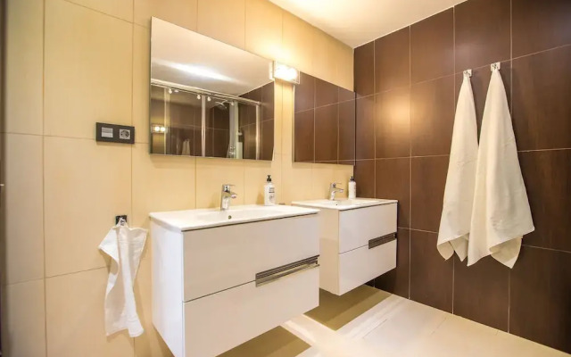 OleHolidays Apartamento Muelle Ribera 328
