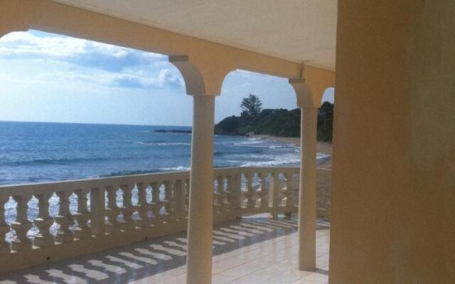 Golden Sands Guest House