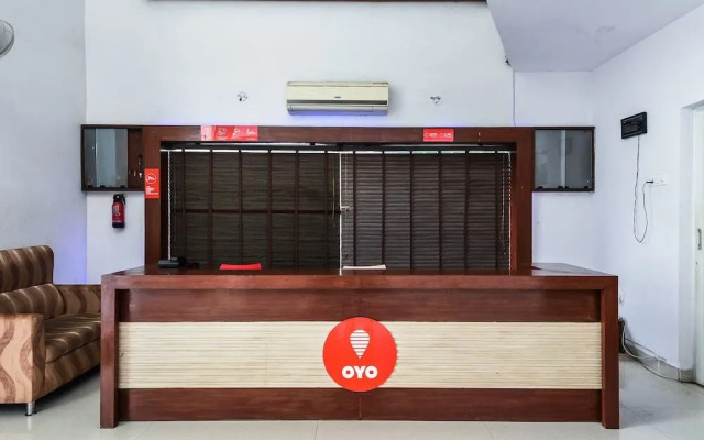 Green City Club by OYO Rooms
