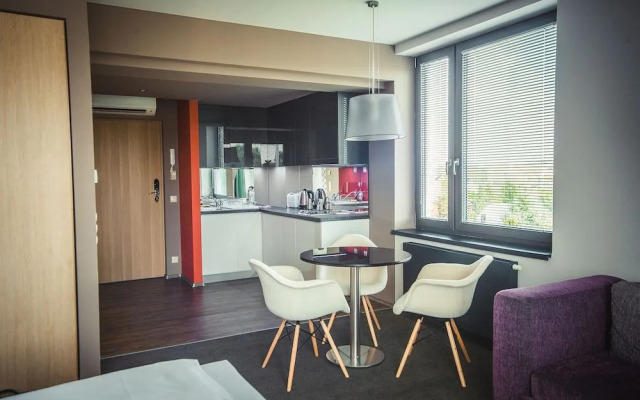 Onyx Luxury