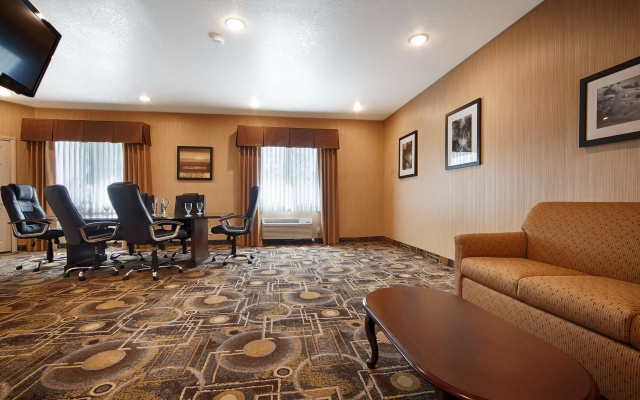 Best Western San Dimas Hotel & Suites