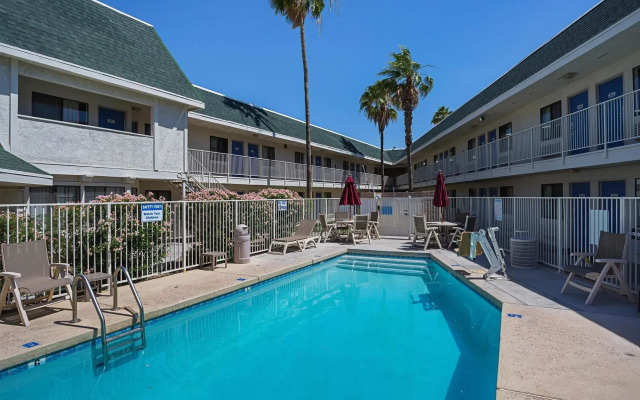 Motel 6 Yuma, AZ - East