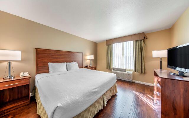 Best Western Plus John Jay Inn & Suites