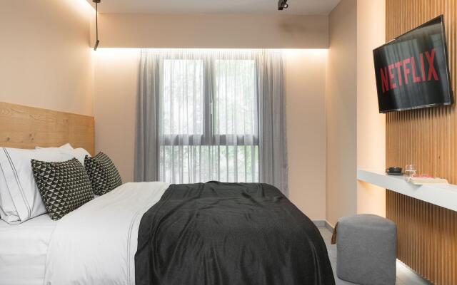 11 Enteka Acropolis Suites