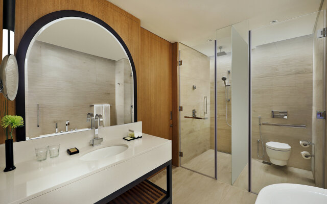 Double Tree by Hilton Dubai Business Bay Hotel