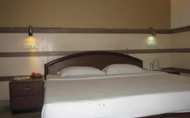 Amrapali Tourist Resort