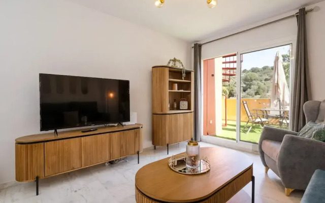 Plush Penthouse With Terrace