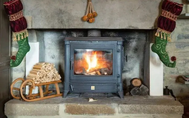 Umbrian Villa Retreat in Pietralunga With a Pool