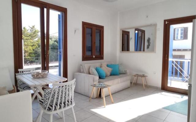 Olive Tree, Mykonos Town Apartment With Pool