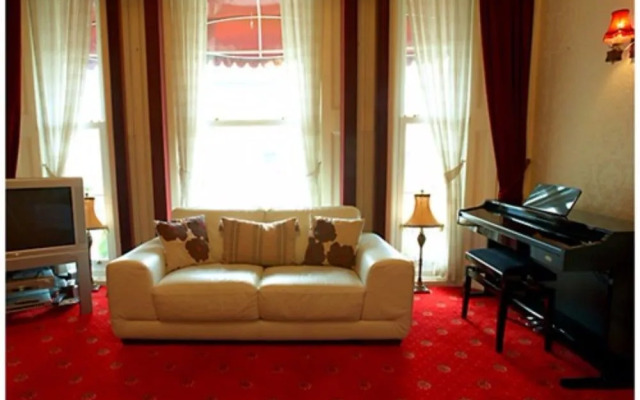 Trelawney Hotel